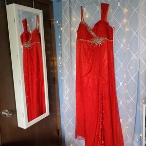 Plus-Size Formal
